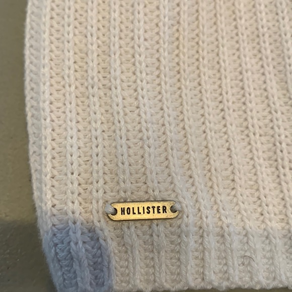 Hollister women’s sweater - Picture 3 of 6